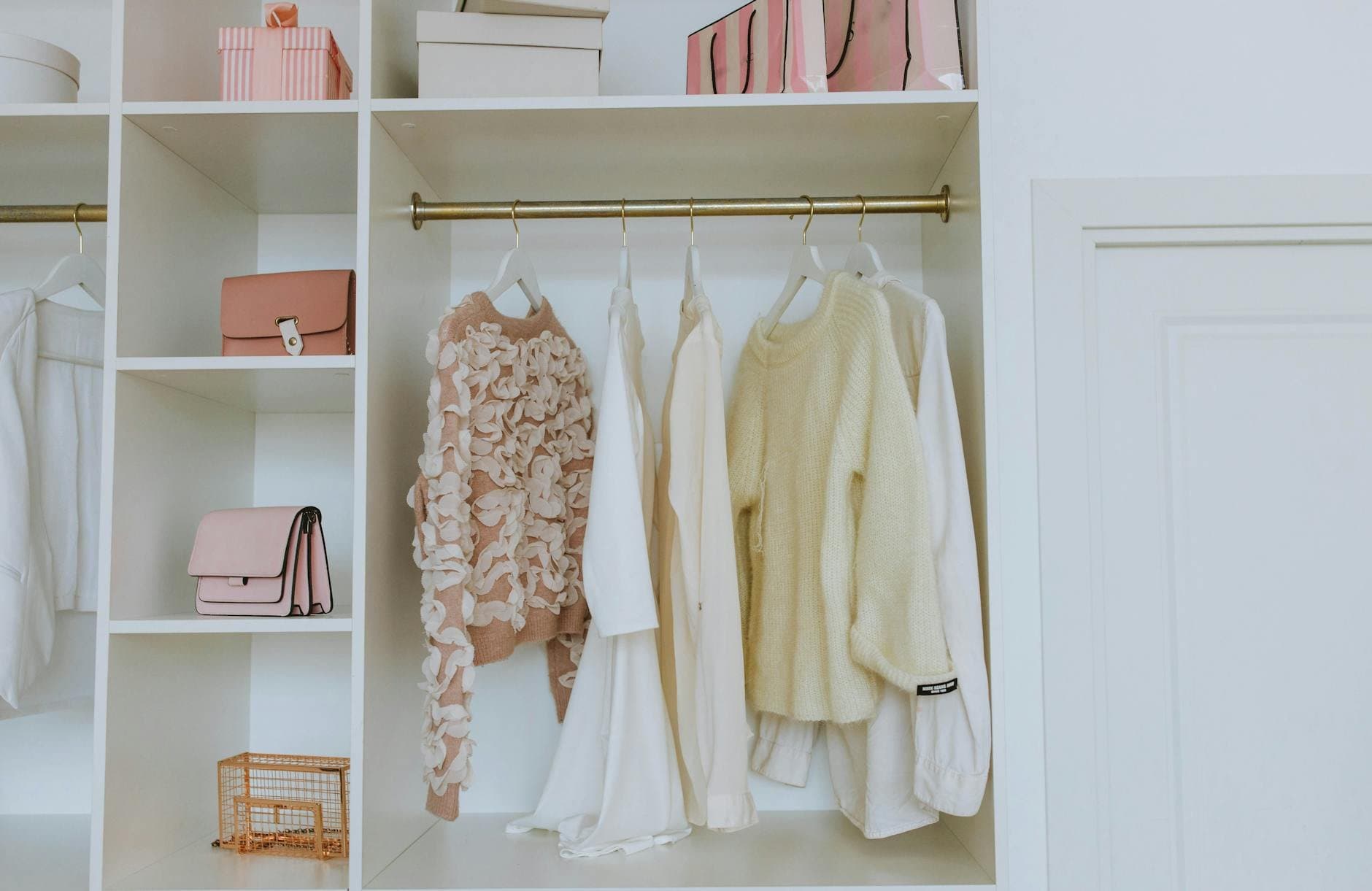 From Chaos to Calm: The Power of Decluttering and Organizing